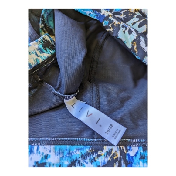 Livi NWOT sports bra - Picture 4 of 6